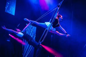 duo roller skater for circus and dinner shows